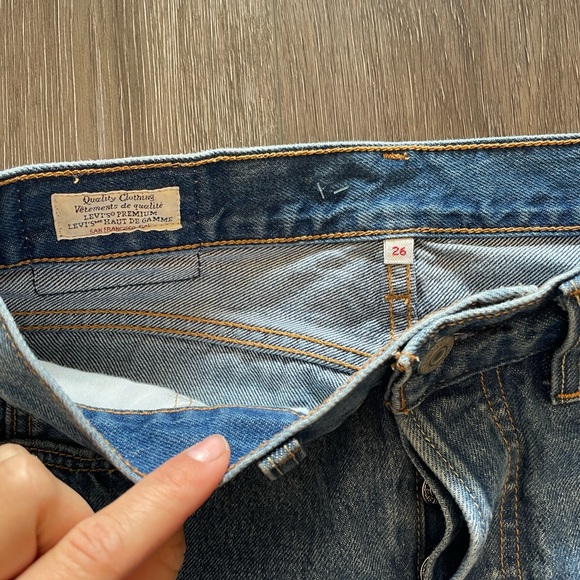 Levi’s Denim Skirt - Picture 3 of 4